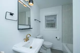 406 Fairview St, Fountain Inn, SC 29644 - Photo 26