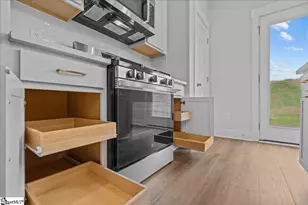 407 W Parima Ct, Spartanburg, SC 29301 - Photo 10