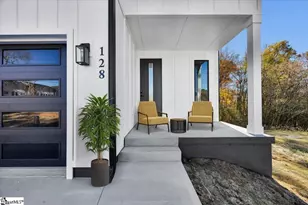 128 Lyman Ave, Duncan, SC 29334 - Photo 2