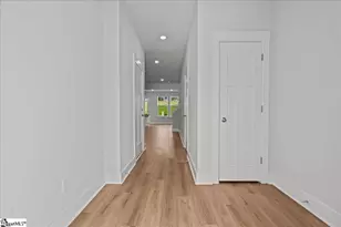 409 W Parima Ct, Spartanburg, SC 29301 - Photo 4