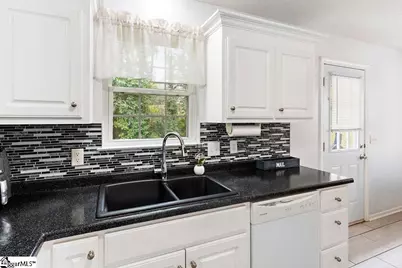 110 Edwards Avenue, Greer, SC 29650 - Photo 10