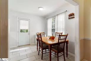 110 Edwards Ave, Greer, SC 29650 - Photo 4