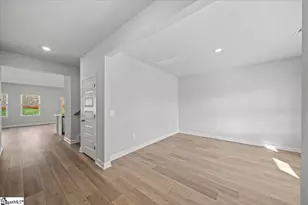 831 Penfold Pointe, Wellford, SC 29385 - Photo 2