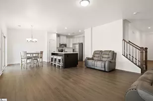 509 Martin Crk Dr, Simpsonville, SC 29680 - Photo 8