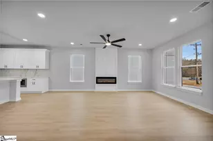 124 Lyman Ave, Duncan, SC 29344 - Photo 12