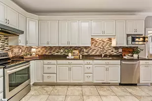 105 Sugar Mill Ct, Greer, SC 29650 - Photo 8