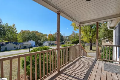 22 Maywood Drive, Taylors, SC 29687 - Photo 2