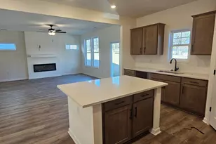 421 Barbican Pl, Greenville, SC 29605 - Photo 4