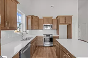 204 Mancini Rd, Piedmont, SC 29673 - Photo 6