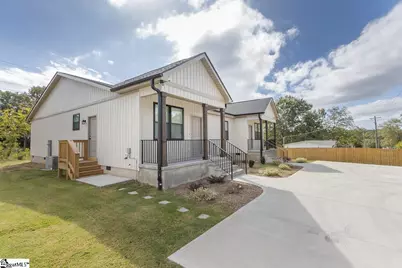 413 A/B W 2nd Avenue, Easley, SC 29640 - Photo 2