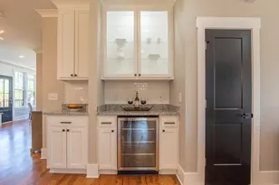 224 Orange St, Greenville, SC 29609 - Photo 12