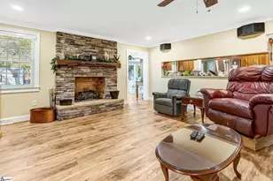 202 Wemberly Dr, Simpsonville, SC 29681 - Photo 6