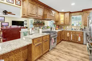 202 Wemberly Dr, Simpsonville, SC 29681 - Photo 10