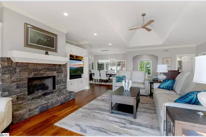 220 Yellowroot Lane, Landrum, SC 29356 - Photo 4