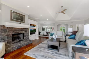 220 Yellowroot Ln, Landrum, SC 29356 - Photo 4