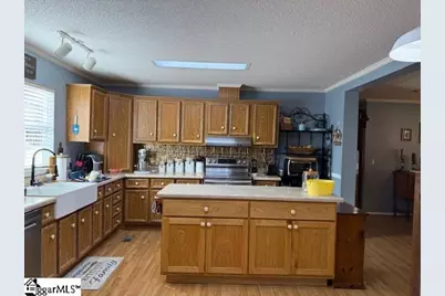 585 Mountain Creek Road, Greenville, SC 29609 - Photo 14