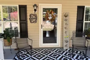 585 Mountain Creek Rd, Greenville, SC 29609 - Photo 2