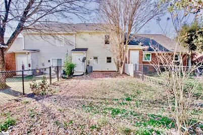 331 W Pointe Drive, Spartanburg, SC 29301 - Photo 2