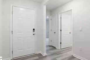 211 Pristine Dr, Greenwood, SC 29646 - Photo 4