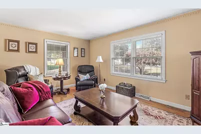 616 Heathwood Drive, Taylors, SC 29687 - Photo 8