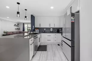 205 Maxie Ave, Greenville, SC 29611 - Photo 14