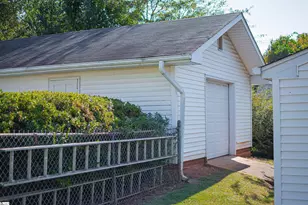 400 Wedgewood Dr, Greenville, SC 29609 - Photo 40