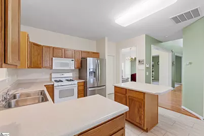 513 Scarlet Oak Drive, Fountain Inn, SC 29644 - Photo 10