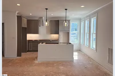 1019 Tudor Cottage Trail, Boiling Springs, SC 29316 - Photo 4