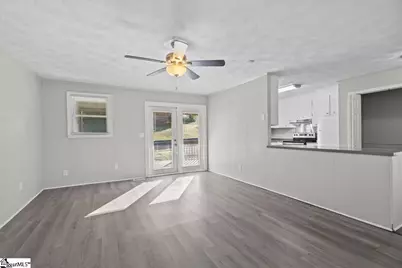 161 Oak Street, Boiling Springs, SC 29316 - Photo 4