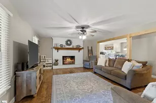 613 Sulphur Springs Rd, Greenville, SC 29617 - Photo 6