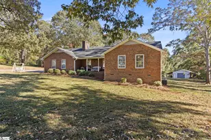 613 Sulphur Springs Rd, Greenville, SC 29617 - Photo 2