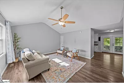 105 E Belvue Road, Greenville, SC 29687 - Photo 2