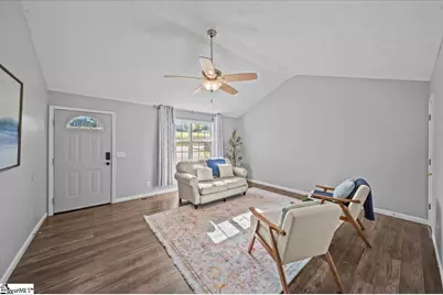 105 E Belvue Road, Greenville, SC 29687 - Photo 4