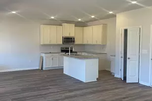 4000 Zepelin Wy, Roebuck, SC 29376 - Photo 6