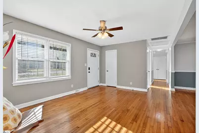 129 Heather Drive, Spartanburg, SC 29301 - Photo 8