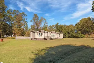 134 Walnut St, Calhoun Falls, SC 29628 - Photo 8