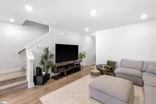 9 Mardale Ln, Greenville, SC 29609 - Photo 4