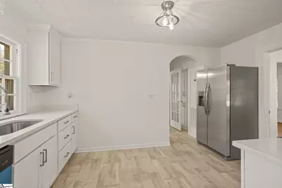 401 Rogers Avenue, Greenville, SC 29617 - Photo 4