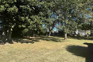 105 S Holland St, Clinton, SC 29325 - Photo 32