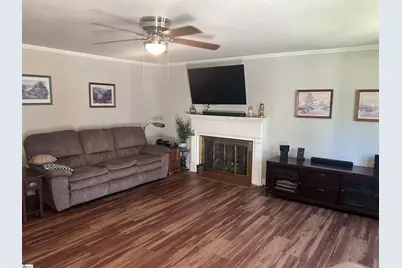 105 S Holland Street, Clinton, SC 29325 - Photo 10