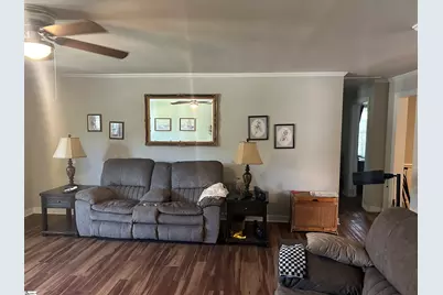 105 S Holland Street, Clinton, SC 29325 - Photo 8