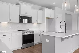 546 Winstone Trl, Woodruff, SC 29388 - Photo 8