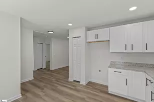 105 Picadilly St, Taylors, SC 29687 - Photo 6