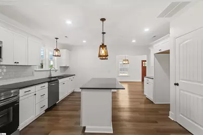 304 School Street, Greer, SC 29651 - Photo 16