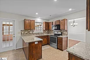 6 Avenel Ct, Simpsonville, SC 29681 - Photo 8