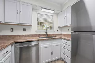 925 Cleveland St, Greenville, SC 29601 - Photo 12