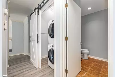 231 E Park Avenue #APT B, Greenville, SC 29601 - Photo 10