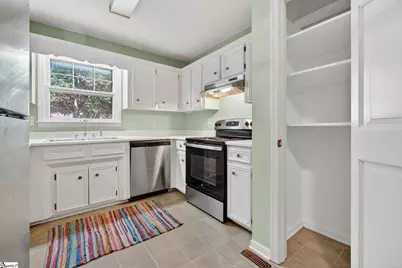 204 Plum Creek Road, Spartanburg, SC 29307 - Photo 12