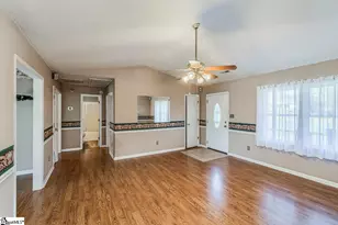 112 Homestead Dr, Boiling Springs, SC 29316 - Photo 10