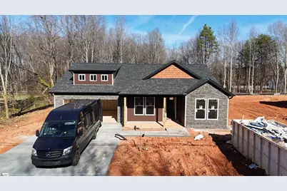 546 Dillon Street, Chesnee, SC 29323 - Photo 2